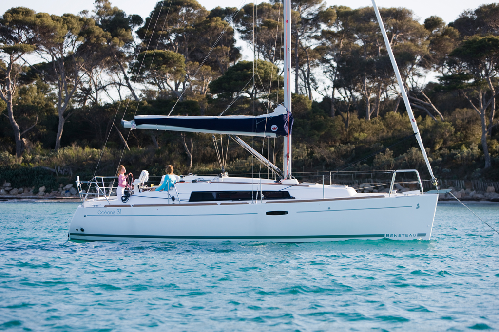 segel charter yacht Oceanis 31